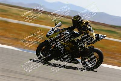 media/Apr-30-2023-CRA (Sun) [[020fcf5d43]]/Race 11-600 Expert Superbike/